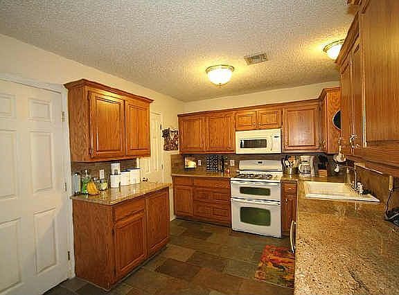 2nd image of 14773 S Moccasin Pl
