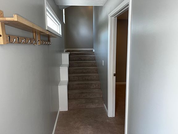 2nd image of 417 Bronson St APT C