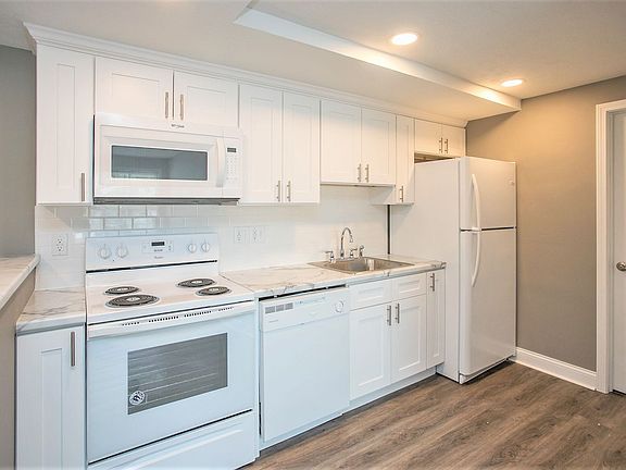 2nd image of 21930-74 Sheldon Blvd #30-103