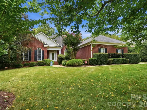 1244 Waynewood Dr, Waxhaw, NC 28173