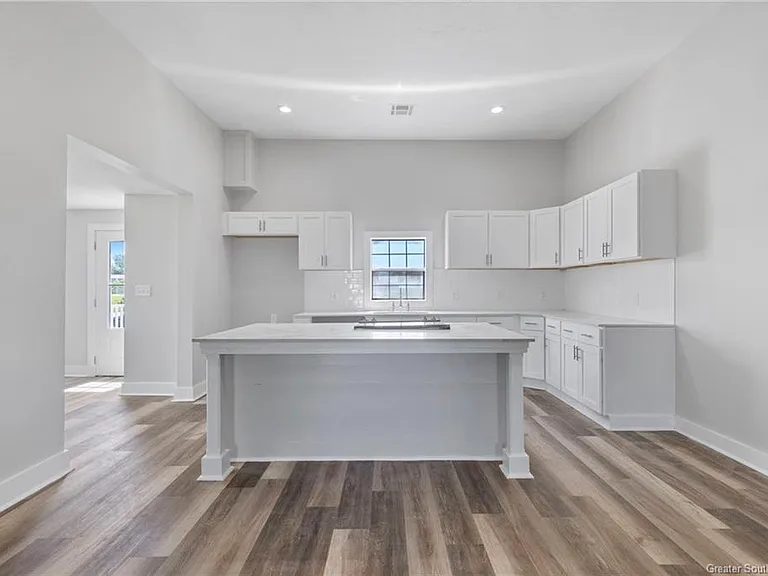 151 Ednas Rd — Photo 10