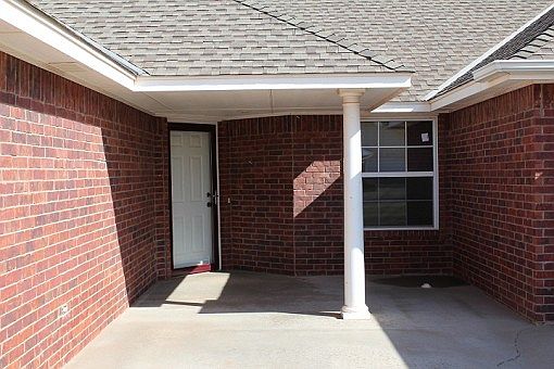 2nd image of 107 Newtown Ln