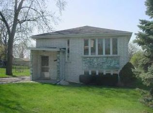 7840 Cronin Ave, Justice, IL 60458