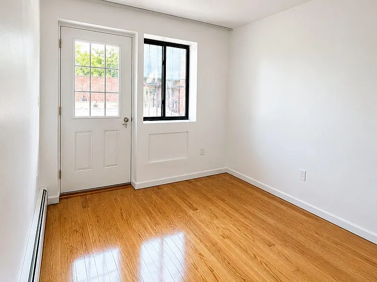 42 Three College Point Blvd #3F — Photo 7