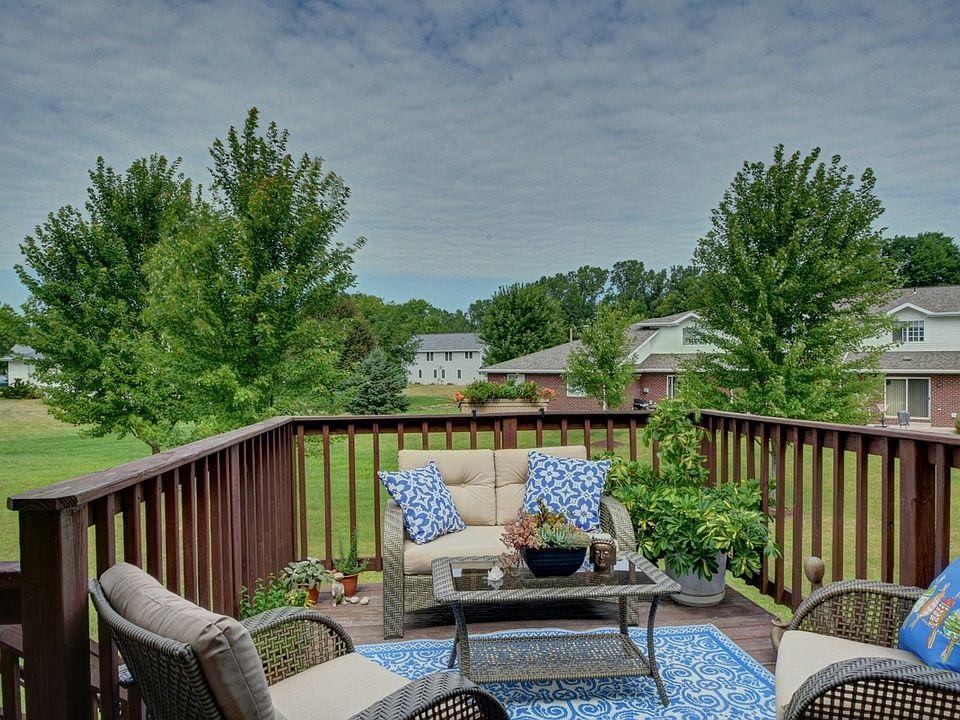 Deck overlooking greenspace