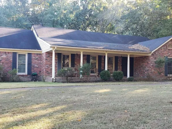 129 Rolling Oaks Dr, Somerville, TN 38068