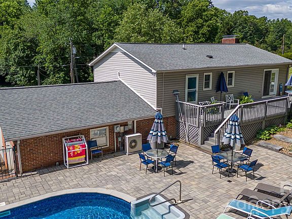 5th image of 2959 Ramblewoods Dr