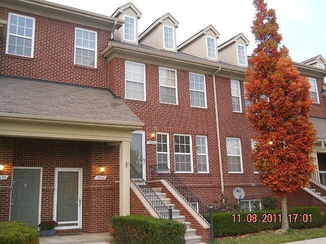 2nd image of 15642 Stone Crossing Dr #1