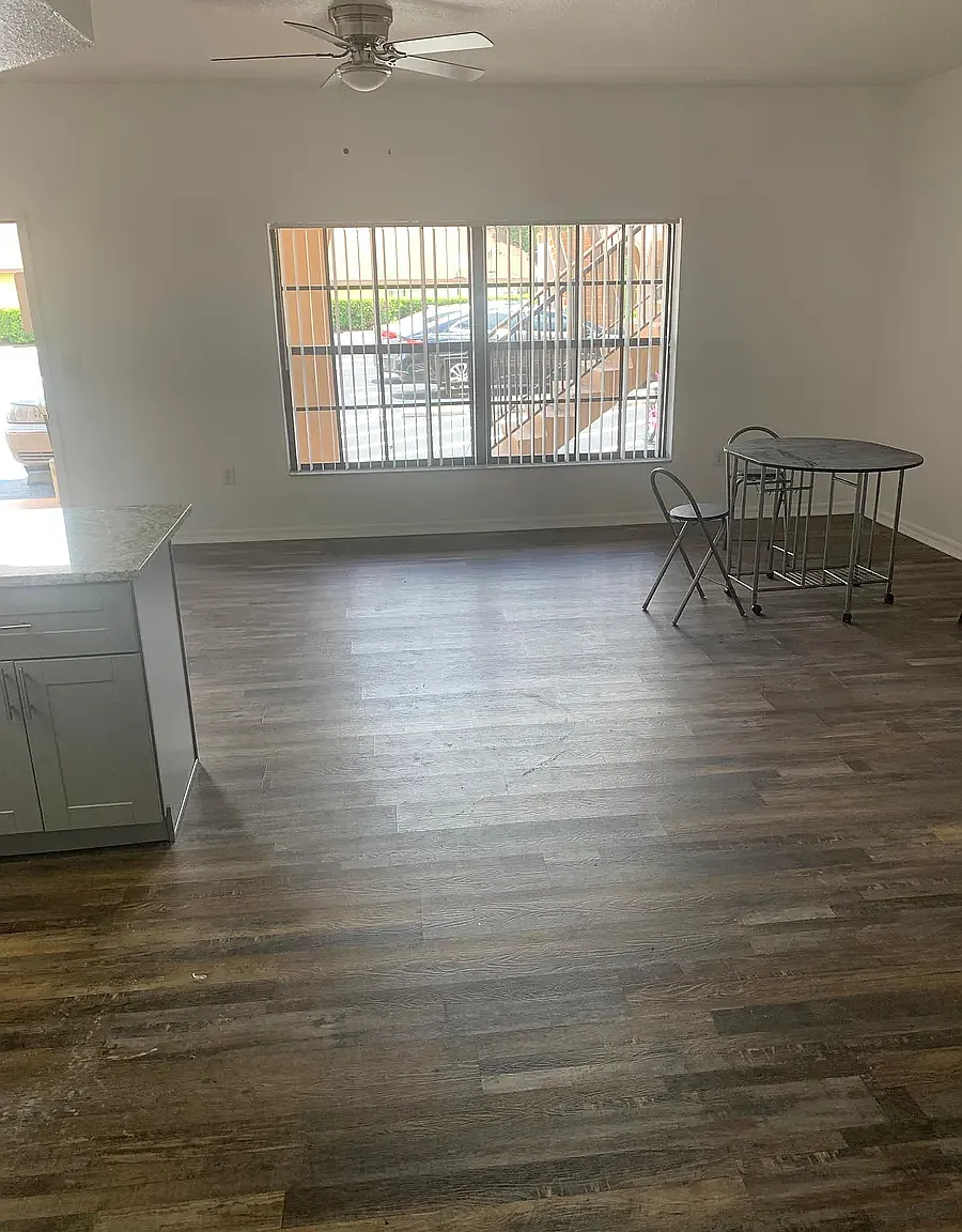 2 bed, 1100 sqft, $1,299 — Photo 3