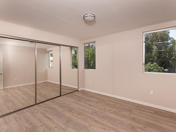 4th image of 16300 Ventura Blvd APT 202