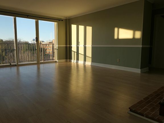 4th image of 4343 Lee Hwy APT 701