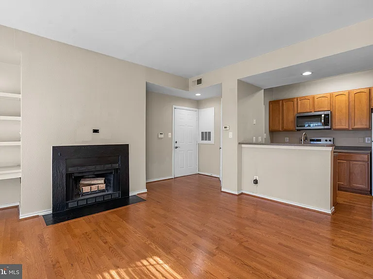 12151 Penderview Ln #2026 — Photo 4