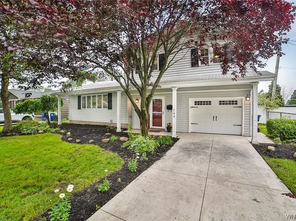 760 Edgewater Dr, Amherst, NY 14228