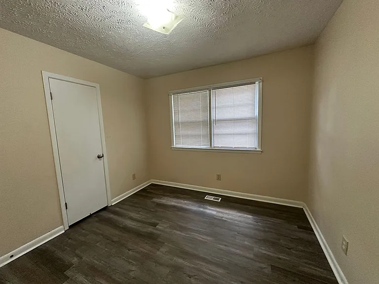 1219 Chilton Dr — Photo 15
