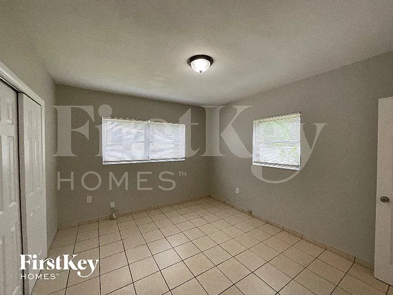 1350 NW 132nd Ter — Photo 11