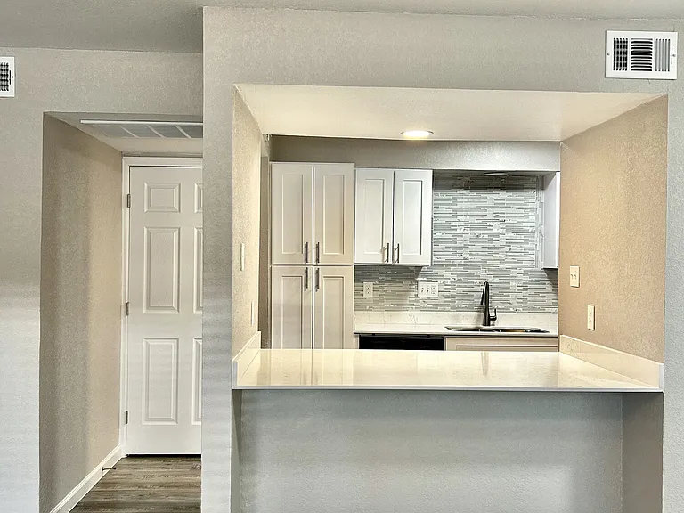 Athena Garden Apartments — Photo 61