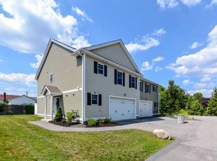9 Deerwood Dr UNIT A, Nashua, NH 03063