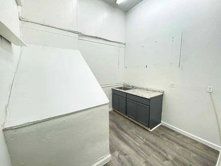 1433 Vernon Rd — Photo 18