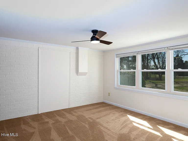 1190 Blue Creek Rd #B — Photo 17