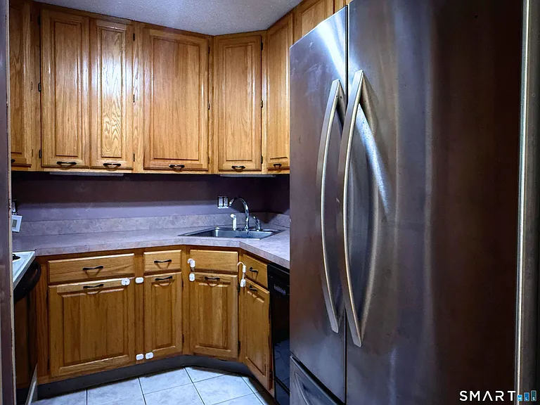 8 Pineview Dr #A — Photo 4