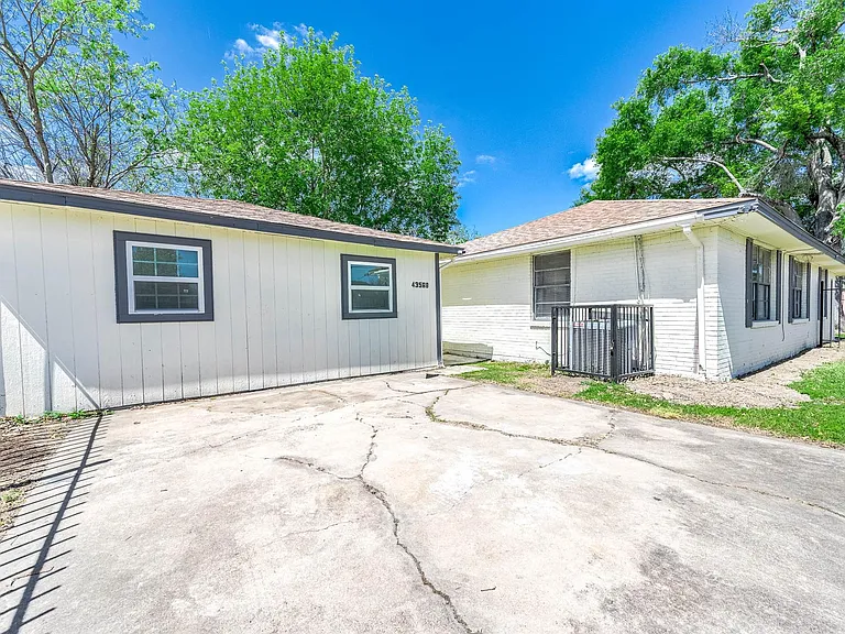 4356 Phlox St — Photo 50
