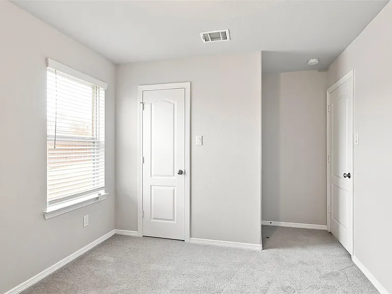 24710 Russet Bluff Trl — Photo 12