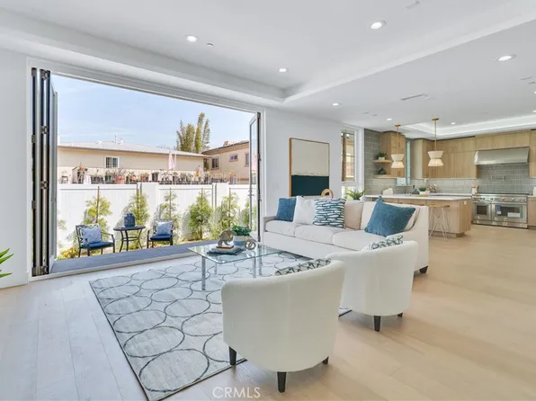 3202 Green Ln, Redondo Beach, CA 90278