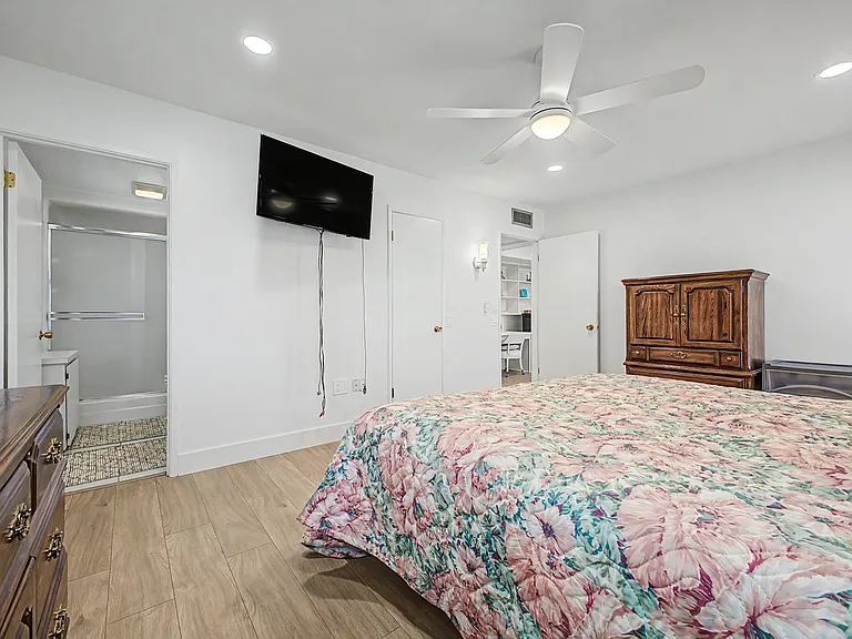 13222 W Kodiak Dr — Photo 10