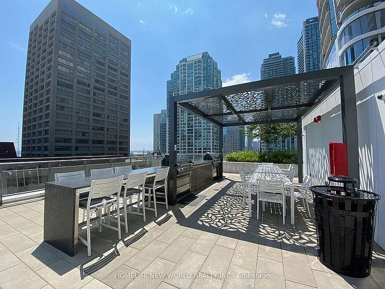 28 Freeland St #808 — Photo 24