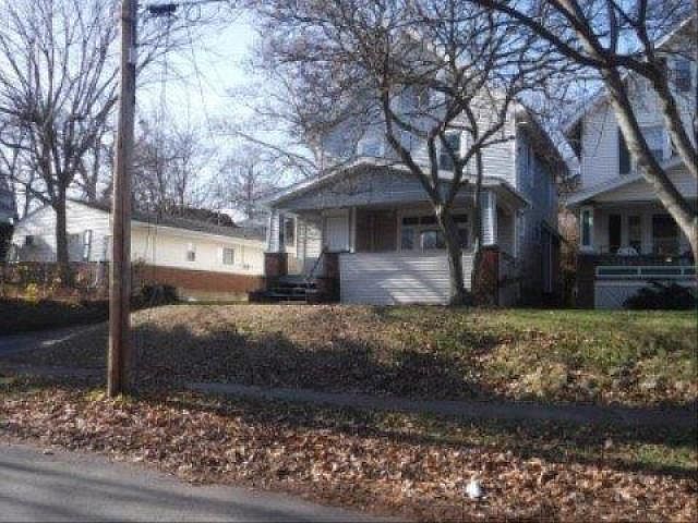 1st image of 421 Crestwood Ave