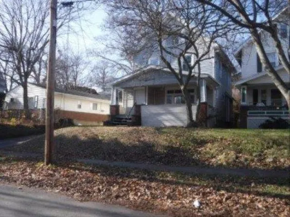 421 Crestwood Ave, Akron, OH 44302