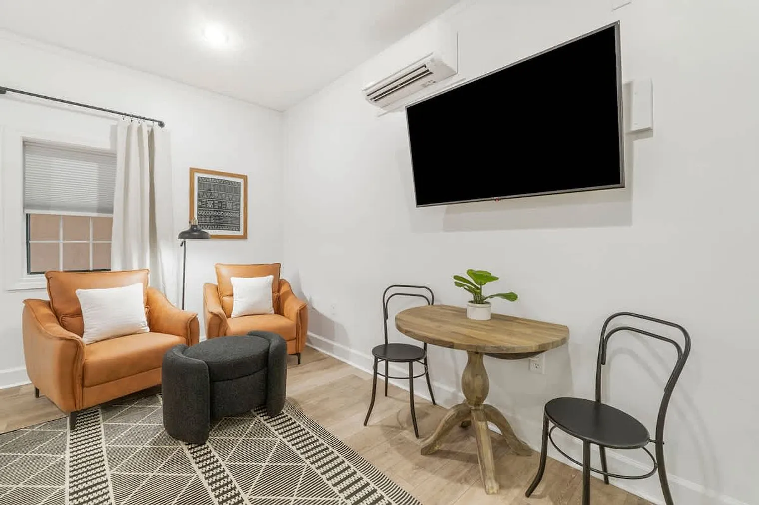 Studio, 1.0 bath, 322 sqft, $1,790 — Photo 1
