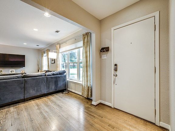 4th image of 6108 Town Hill Ln