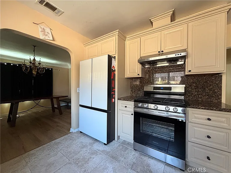 115 S Granada Ave — Photo 6