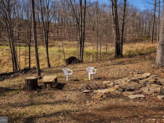 4th image of 507 Mowry Rd