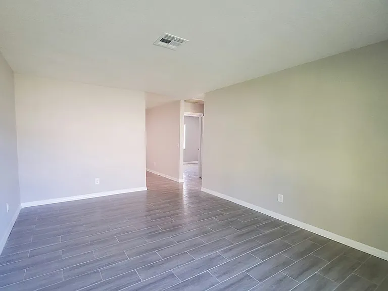3302 S 7th St #B — Photo 10