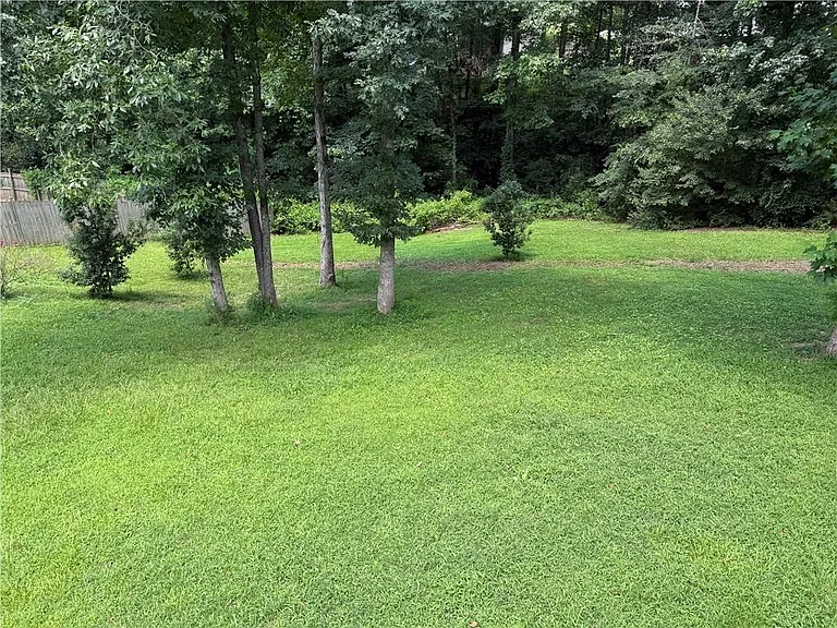 412 Hickory Walk — Photo 24