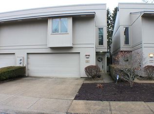 8084 Steven David Dr #4208, Strongsville, OH 44149