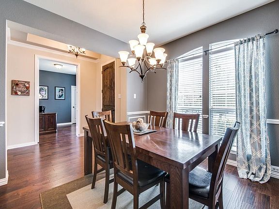4th image of 1022 Echo Bend Ct