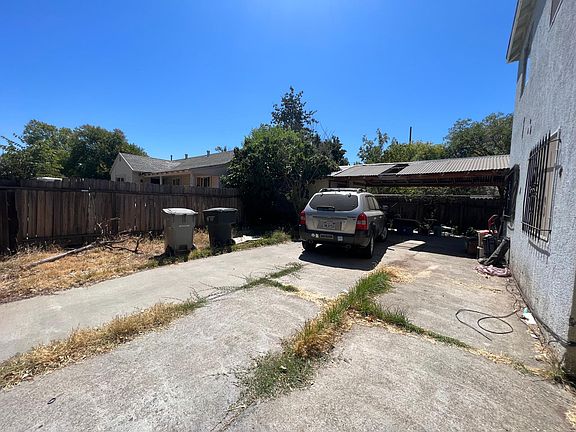 5th image of 4210 13th Ave