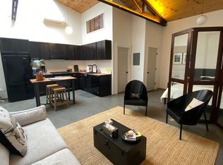 747 1/2 Columbia St APT 1, Hudson, NY 12534