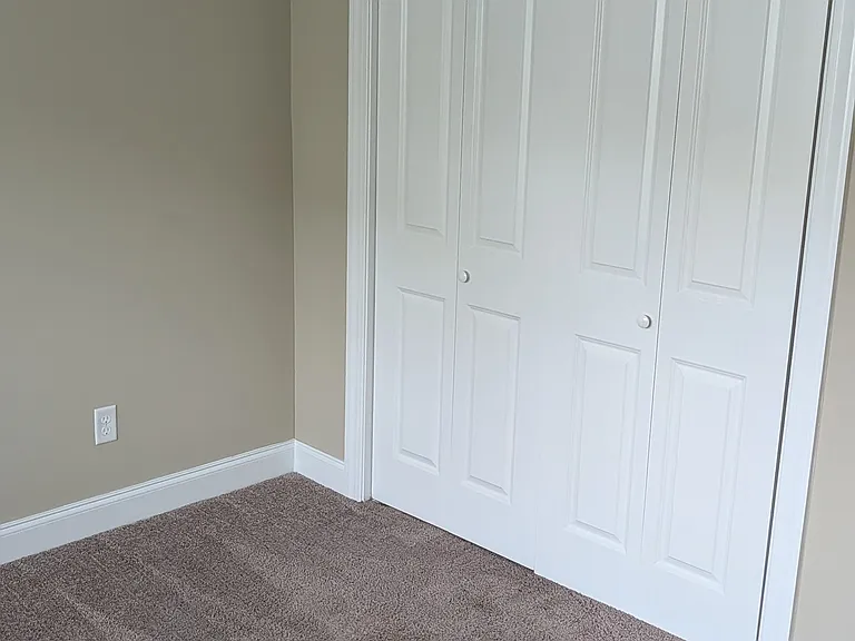 108 Kenosha Ct — Photo 8