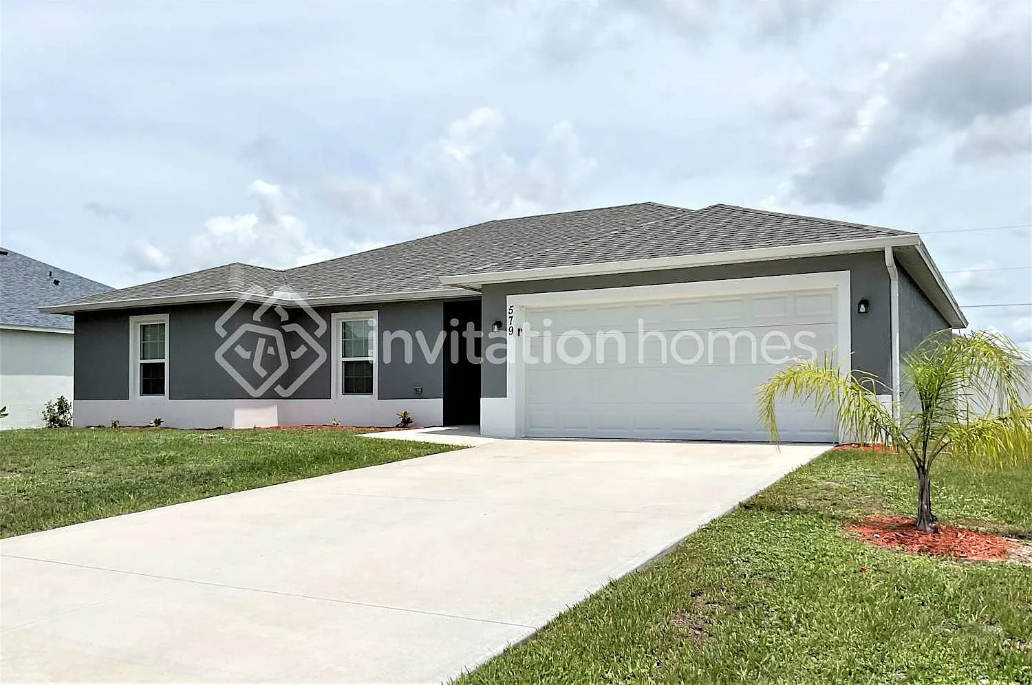 579 Lafayette St SW Palm Bay, FL 32908 — Photo 1
