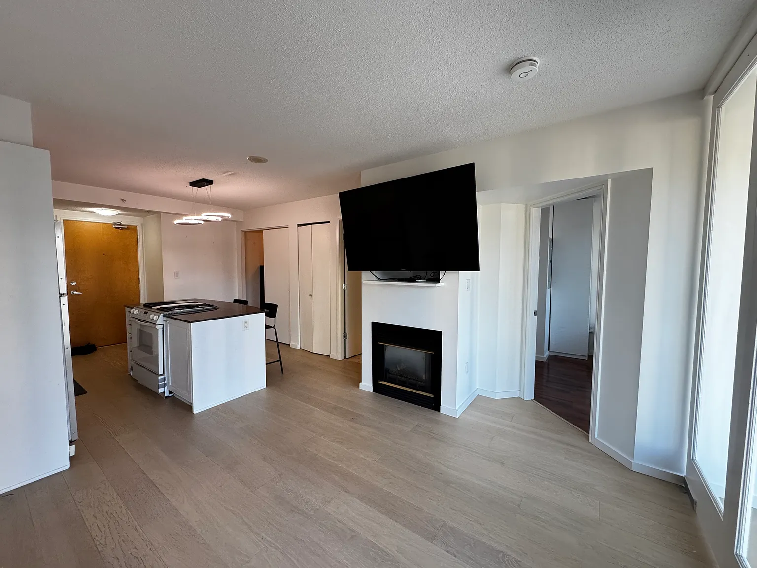 1723 Alberni St #90 photo 1
