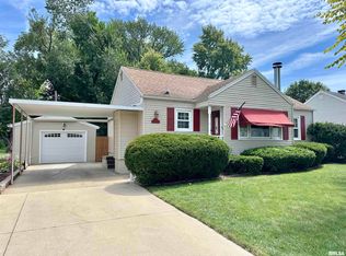 1408 S Clay Ave, Jacksonville, IL 62650