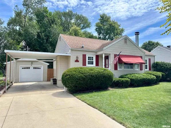 1408 S Clay Ave, Jacksonville, IL 62650