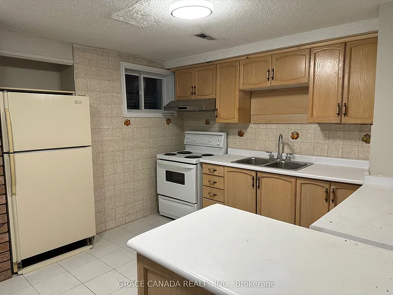 162 Jackman Cres #LOWER — Photo 5