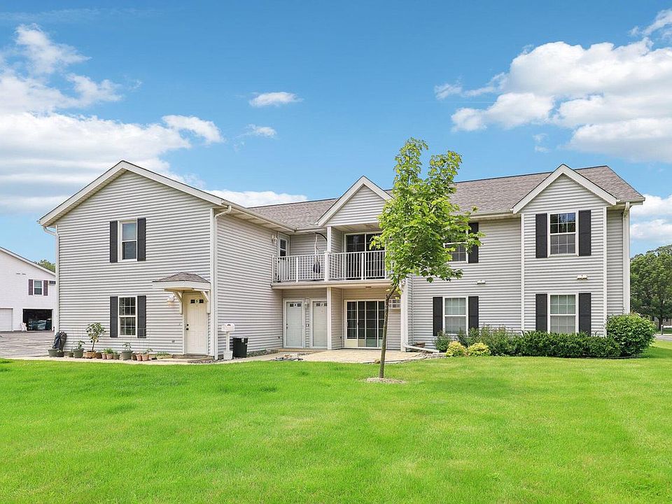 1st image of 284 Minz Park CIRCLE #4