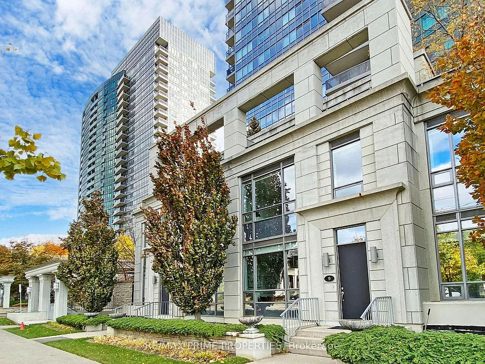 9 Greenview Ave