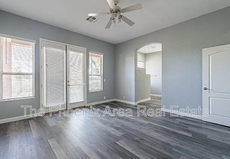 231 S Beverly St — Photo 27